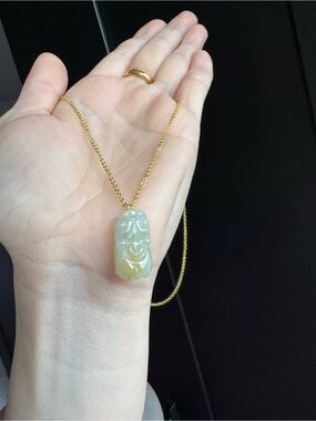 Natural jade pendant.